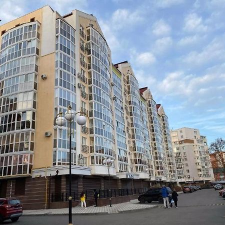 Apartpoltava Ексклюзивна Мансарда З Виходом На Дах, Новобудова, Led Дзеркало Корпусний Парк Ngoại thất bức ảnh