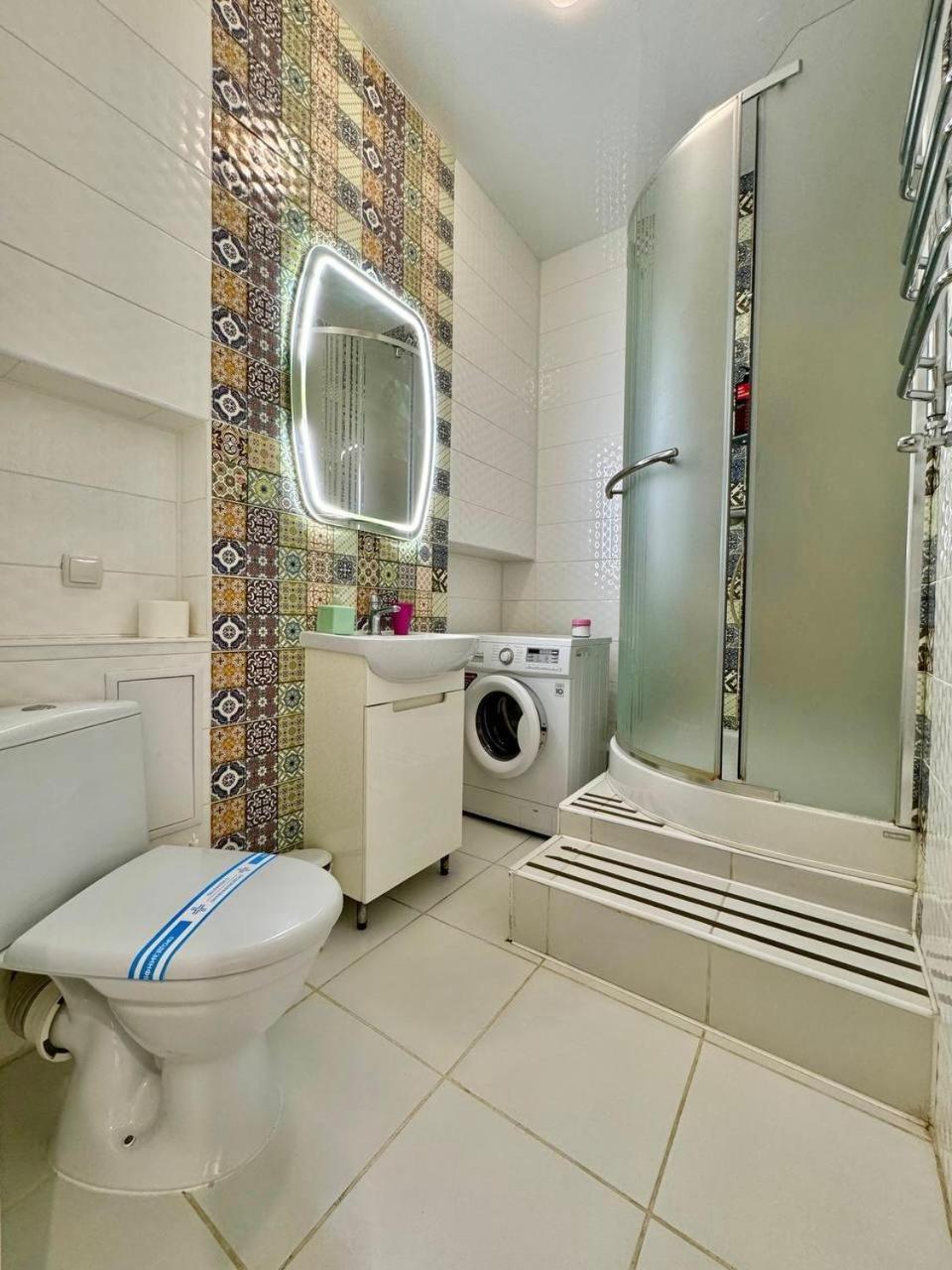 Apartpoltava Ексклюзивна Мансарда З Виходом На Дах, Новобудова, Led Дзеркало Корпусний Парк Ngoại thất bức ảnh